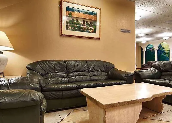 Hotel Magnuson Grand North
